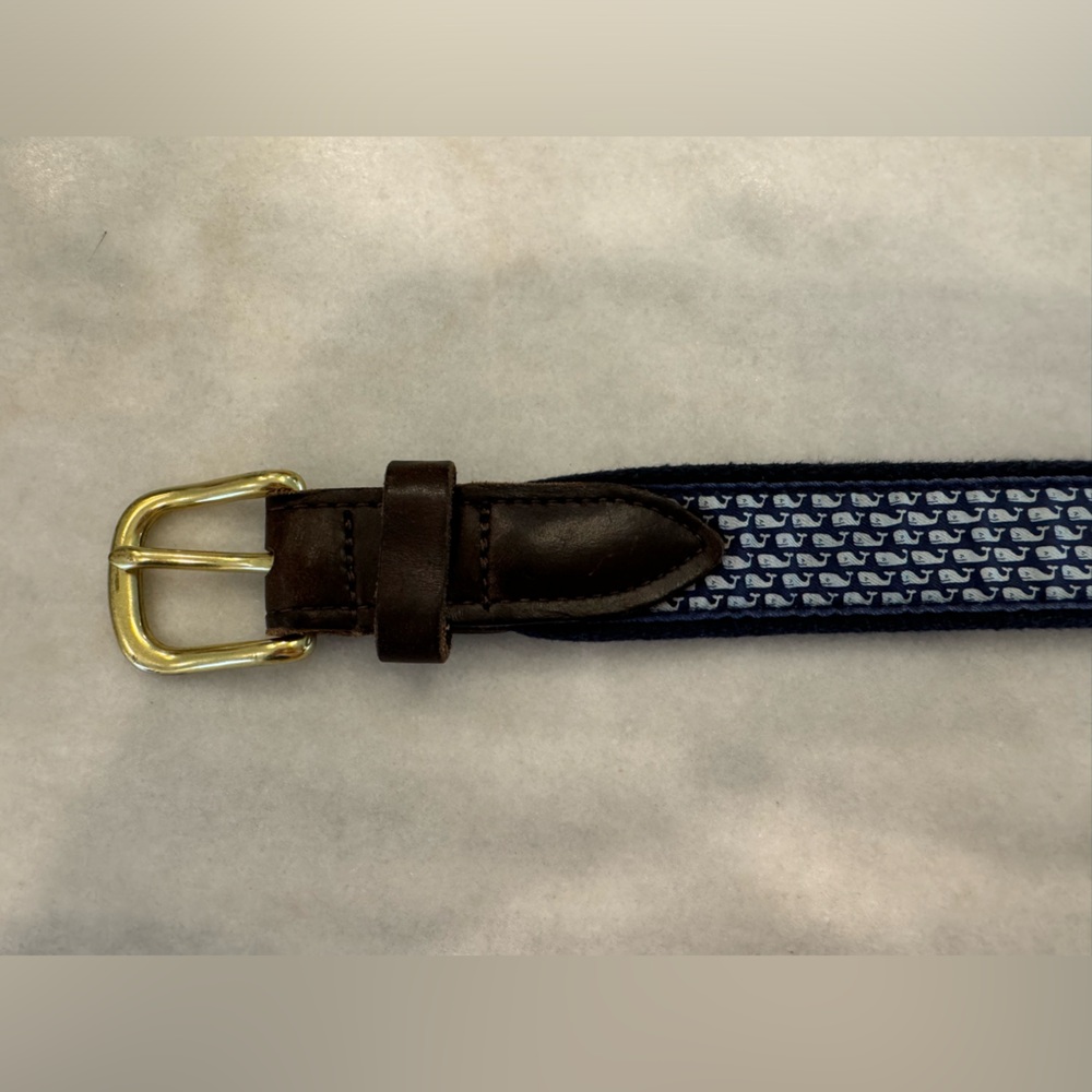 VINEYARD VINES Sz 26 shep & Ian whale navy belt youth boys